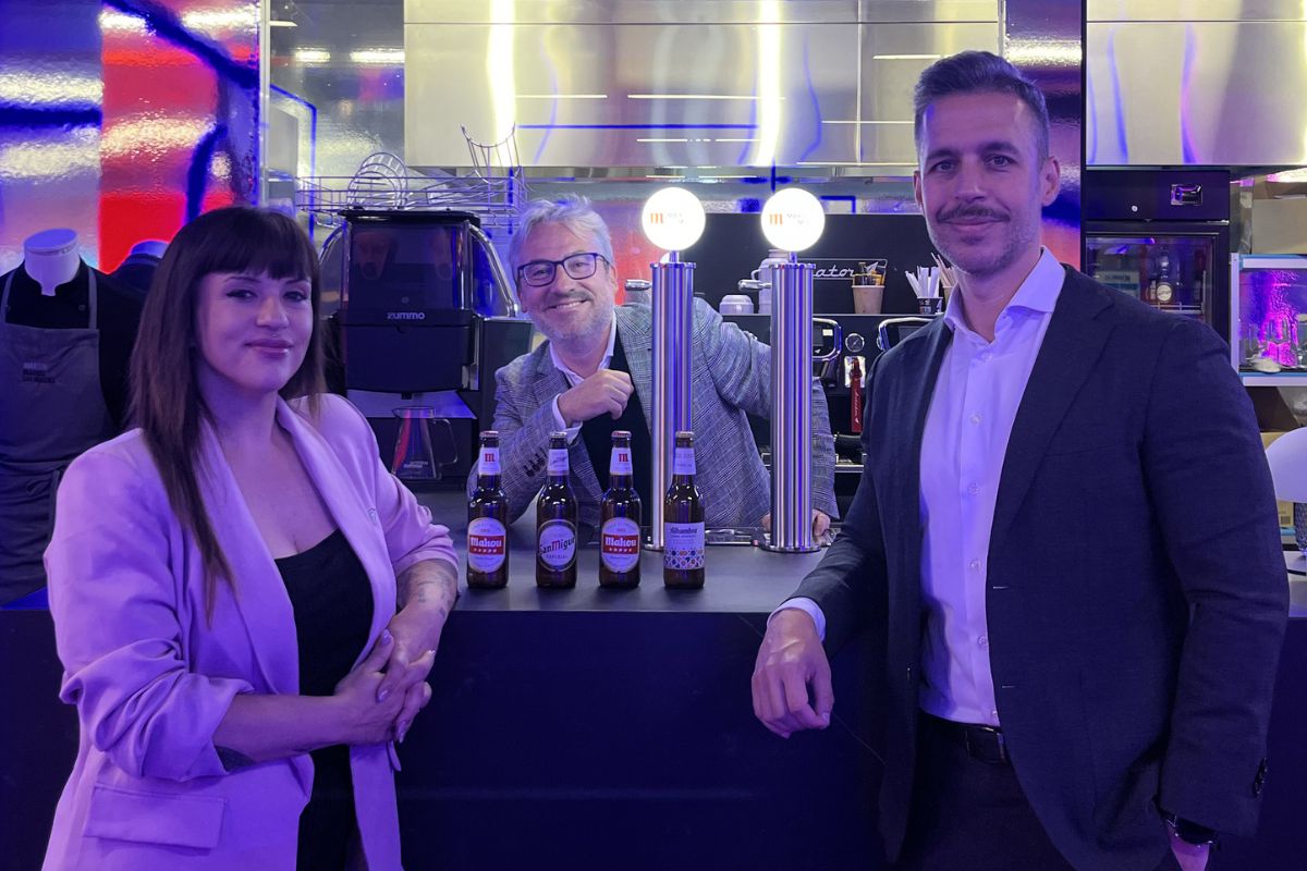 Paco Cruz, Lara Rodr&iacute;guez y Armando Florencia 